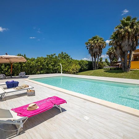 Villa Esmeralda Taviano  Buitenkant foto